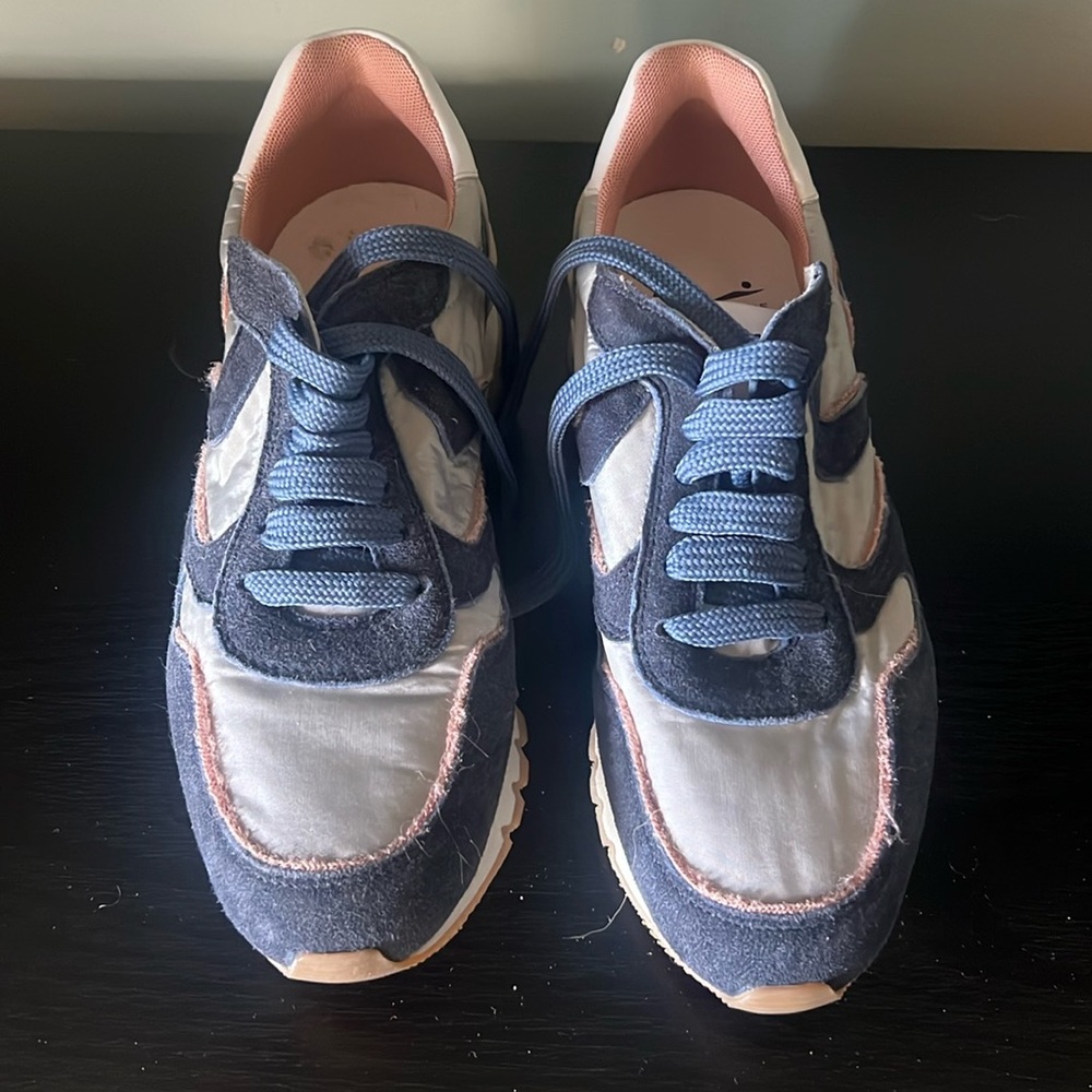 Voile Blanche Sneaker. Size 37